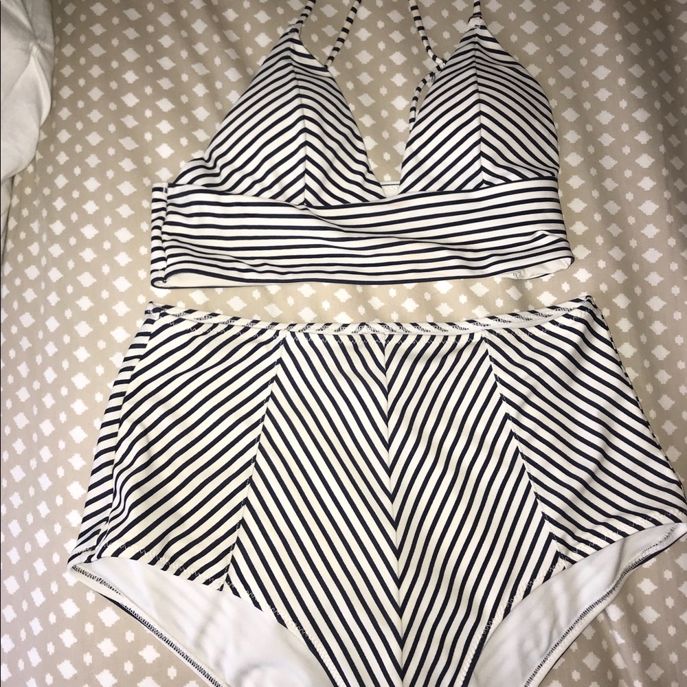 H&M highwaisted bikini